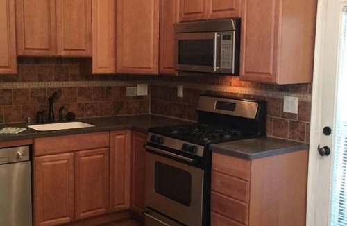 Lower Pacific Heights Apartment | 4 Bedroom Apartment L-563423 by Houzlet