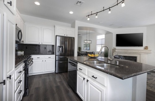 Green Valley Ranch House | 4 Bedroom Green Valley Ranch Retreat With Hot Tub