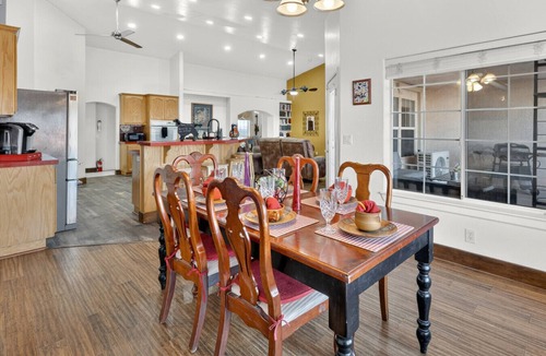 Pahrump House | 4-BR Desert Oasis near Death Valley & Vegas