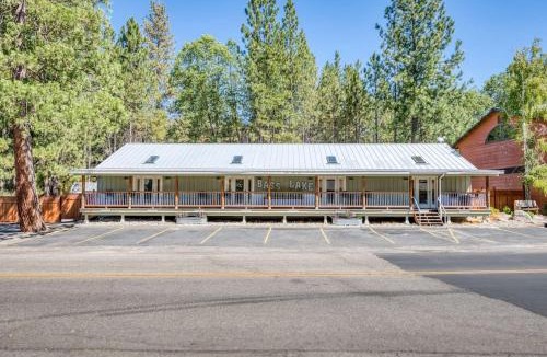 Bass Lake Ski Chalet | #4 Cottage Like Suite with Private Hot Tub