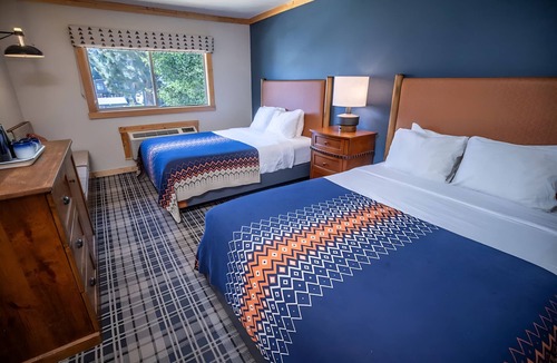 Mammoth Lakes Hotel | 4 Cozy Alpine Units with Sauna & Steam Room Access Near Mammoth Ski Adventures!