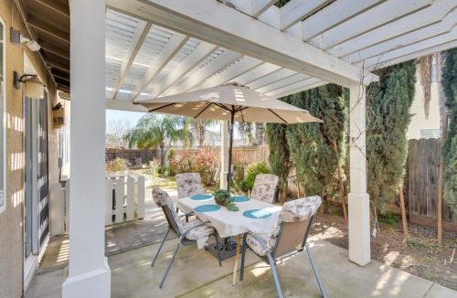 Merced House | 4 Mi to Dtwn Merced: Spacious Home w/Yard!