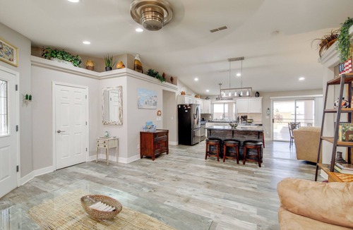 Lake Havasu City House | 4 Mi to the Lake! Havasu Home w/Heated Pool