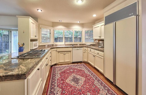 Golden Rectangle House | 4061 Svend's House - Large Home with Guest House