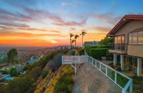 Cowan Heights House | 4500SF Dream Home｜Close to Disney｜Skyline View