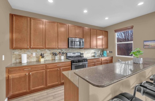 Reno House | 4Bedroom/Long Driveway/9 Beds/6TVs/Sleeps16