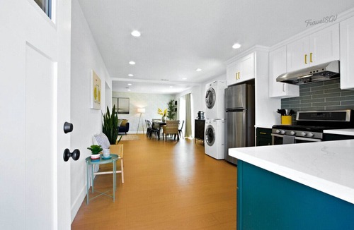 Alhambra House | 4BR Casa Chillambra + EV Charger #TravelSGV