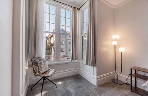Haight-Ashbury House | 5 Bedroom Golden Gate Park beauty. Minutes away from the Park and much more