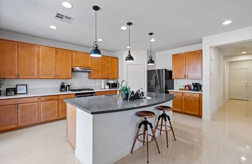 Rhodes Ranch House | 5 bedroom private vacation home in las vegas