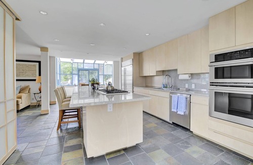 Orinda House | 5 Br Sleeps 8! Hot tub~Dog Friendly~Stunning Views