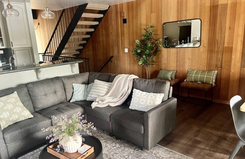 Kings Beach House | 5 minutes from North Star, Beautiful Large Vacation Home!