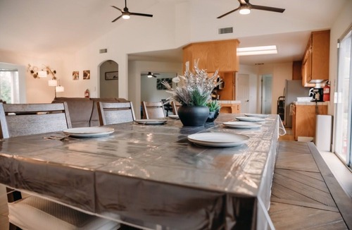 Mariposa House | 50 miles to Yosemite - The Granite Retreat 4-bedroom house with WiFi, AC