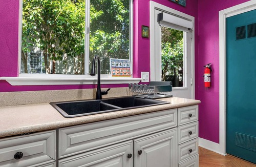 Westside Santa Cruz House | 6+BD Downtown House Walk to Beach Boardwalk!