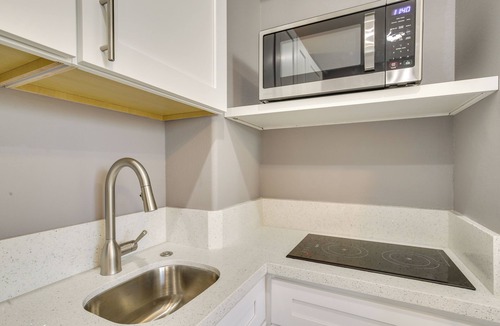 Indio Apartment | 6 Mi to Coachella Festival: Serene Studio