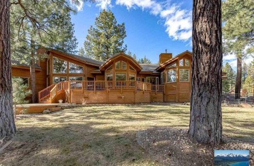 Galena Forest Estates House | 6000sf Pine House with indoor swimming pool