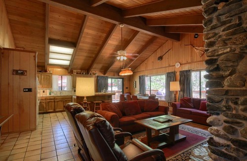 North Wawona Ski Chalet | (69) Bordentown West at The Redwoods In Yosemite