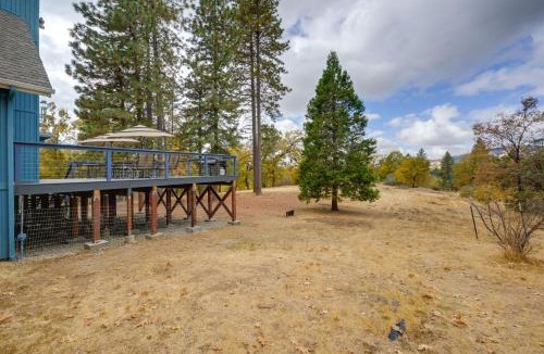 Coarsegold House | 7 Mi to Bass Lake! Spacious 'Mudge Ranch Retreat'
