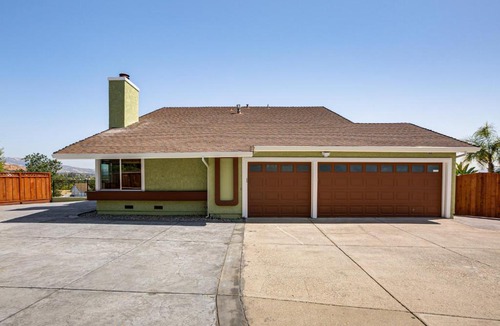 East San Jose House | 7 Mi to Dtwn San Jose: City-View Family Getaway