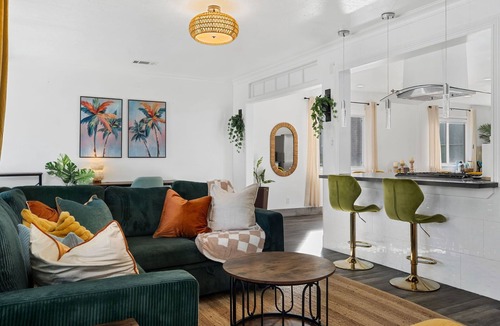 Midway City House | 8 Beds, Hot Tub, Game Rm, Backyard