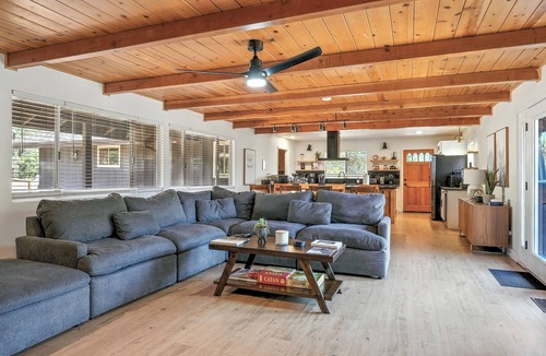 Yosemite Forks House | 8BR Yosemite Escape w/Views & Spa - Game Room & Pet-Friendly