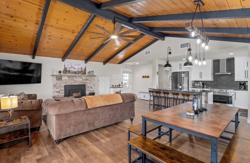 North Fork House | 9 Acre Mountain Escape with Hot Tub, Game Room, Fire Pit, BBQ