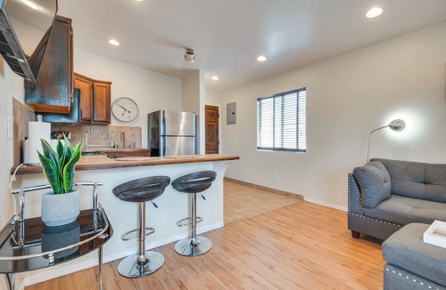 Mid City Apartment | 9 Mi to Airport: WFH-Friendly Apt in Los Angeles!
