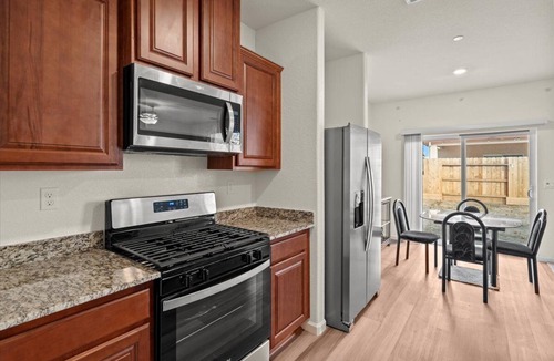 Victor House | A beautiful home located close to the Lodi Wineries.