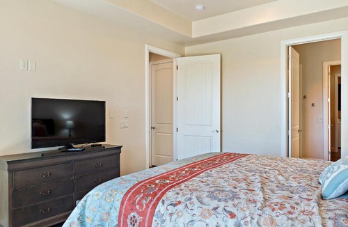Washington Apartment | Above Par