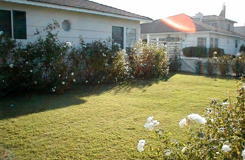 Faircrest Heights Cottage | Adorable Garden Cottage ~ A Lovely Escape with Private Gated Gardens