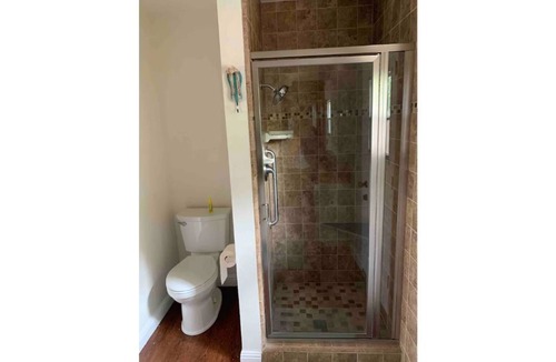Raisin Apartment | Adorable studio with pool/hot tub