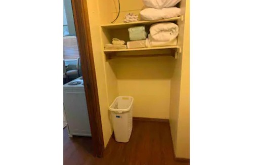Raisin Apartment | Adorable studio with pool/hot tub