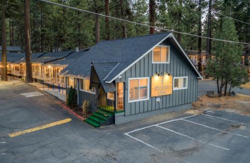 South Lake Tahoe Hotel | Adventure Lodge
