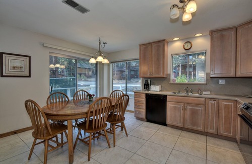 Truckee House | AFFORDABLE DONNER LAKE HOUSE: Located Across from Donner Lake, Near Pier, Dog OK