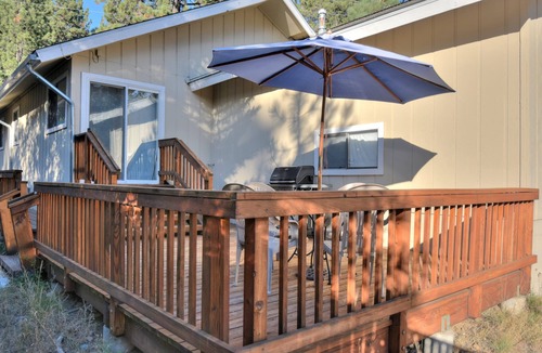 Truckee House | AFFORDABLE DONNER LAKE HOUSE: Located Across from Donner Lake, Near Pier, Dog OK