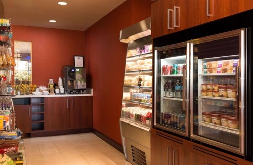 Burlingame House | Airport convenience outside San Francisco !