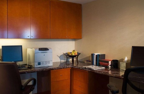 Burlingame House | Airport convenience outside San Francisco !