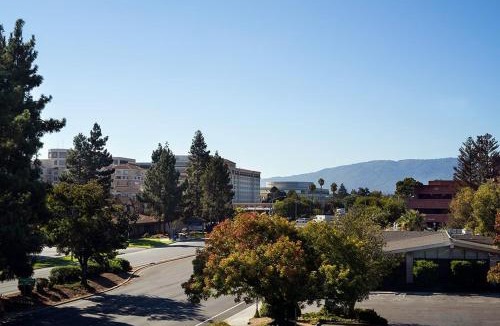 Cupertino Hotel | Aloft by Marriott Cupertino