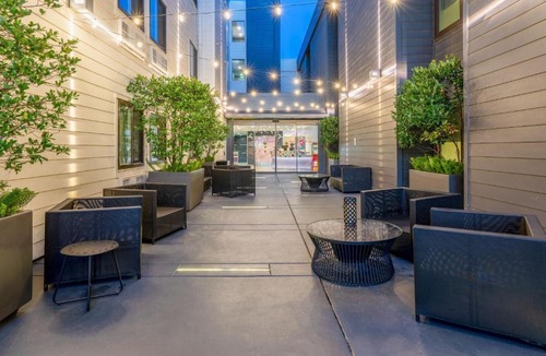 Heritage District Hotel | Aloft by Marriott Sunnyvale