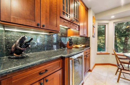 Tahoe Paradise House | Alpine Osage Mountain Stay