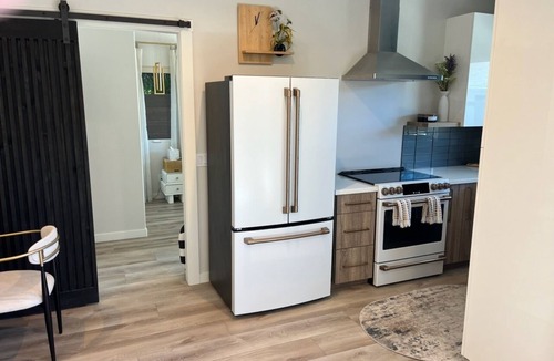 Alta Mesa Cottage | Amazing 1-bedroom cottage in lovely Santa Barbara Mesa