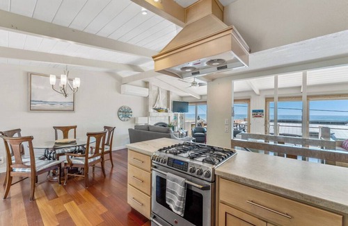 Rio del Mar House | Amazing Home with lots of living space!