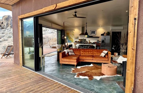 Lone Pine Cabin | Amazing Lone Pine Cabin for Glamping in California