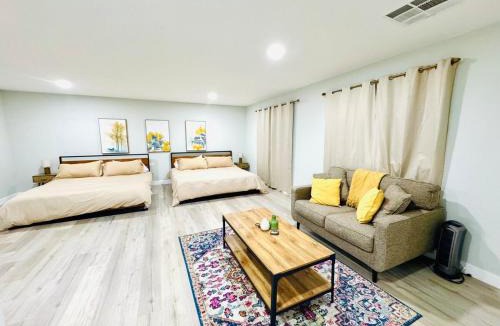 Oakhurst Villa | Amazing Views Hot Tub-Games-Fire pit 6BR Sleeps 20