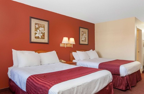 Bakersfield Hotel | Americas Best Value Inn & Suites Bakersfield Central