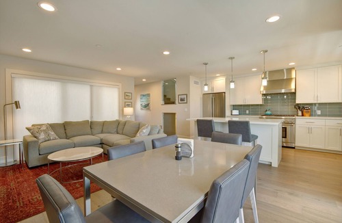 Avila Beach House | Amore Avila an extraordinaire Avila experience - 3 Bdrm with AC
