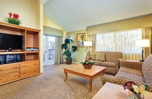 Anaheim Resort Resort | Anaheim | Disneyland Family Getaway | Pool & Hot Tub | 2BR