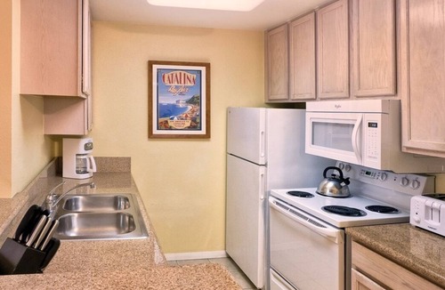 Anaheim Resort Resort | Anaheim | Family Disney Retreat | Pool + Parks | 3BR Sleeps 8