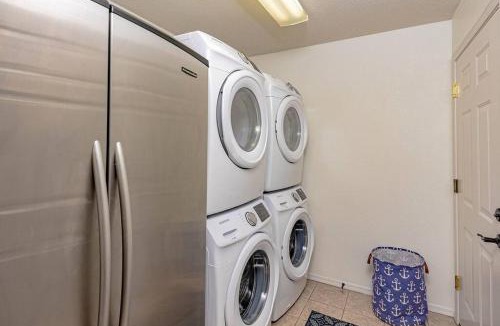 Lake Havasu City House | Anchor House Pool Spa Game Room Sleeps 22