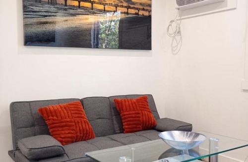 Montecito Heights Apartment | Apartments Near Dodger Stadium Sleeps Up to 8
