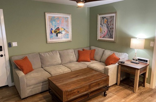 Carpinteria Apartment | Apt 6: Cozy Beach Apartment Great For Families